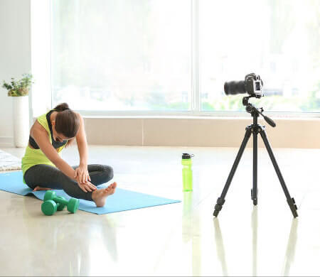 Cámara y equipo para clases online: yoga / preparador físico